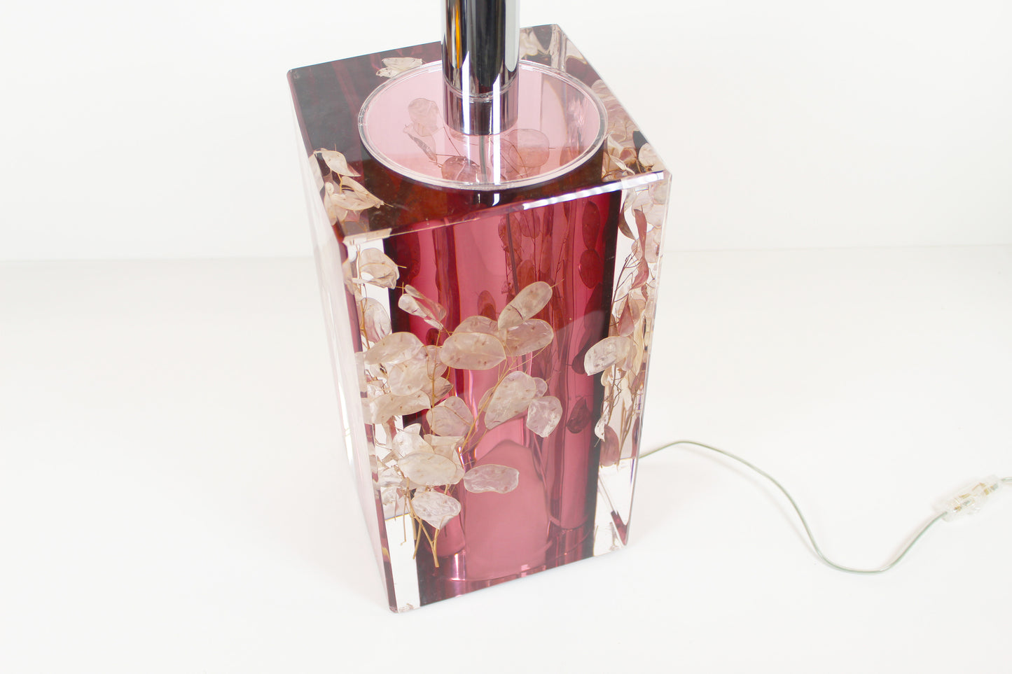 Large Italian lucite table lamp with flowers by Romeo Rega