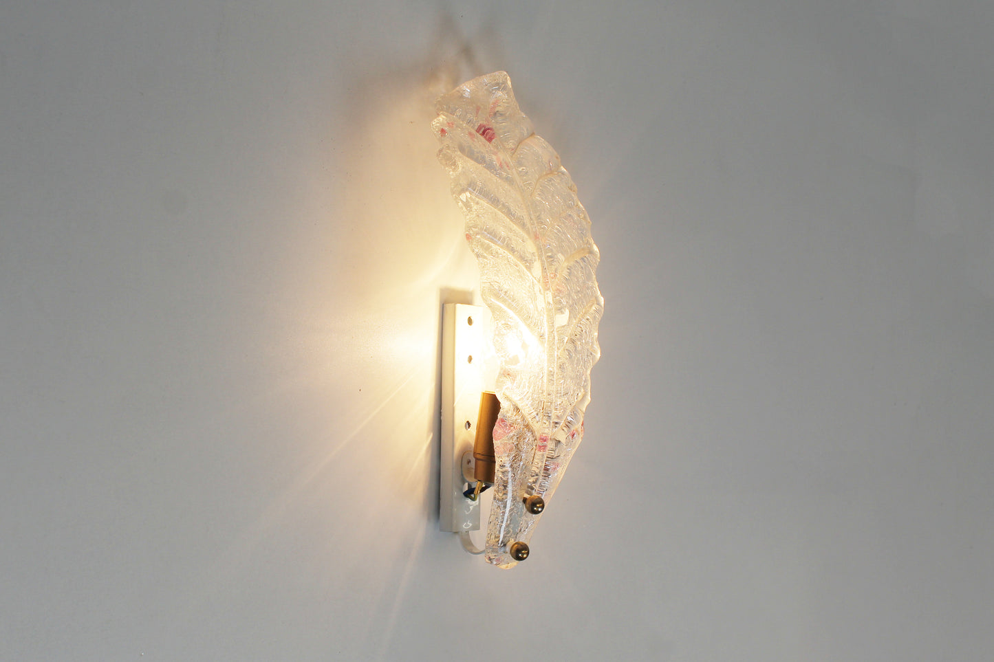 Pair of 80s Murano glass 'Foglio' wall lamps