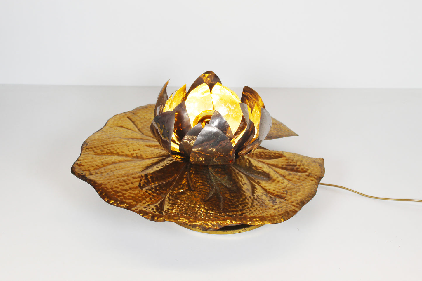 Zeldzame "Waterlily" tafellamp door Tommaso Barbi voor Bottega Gadda, Italië jaren 60