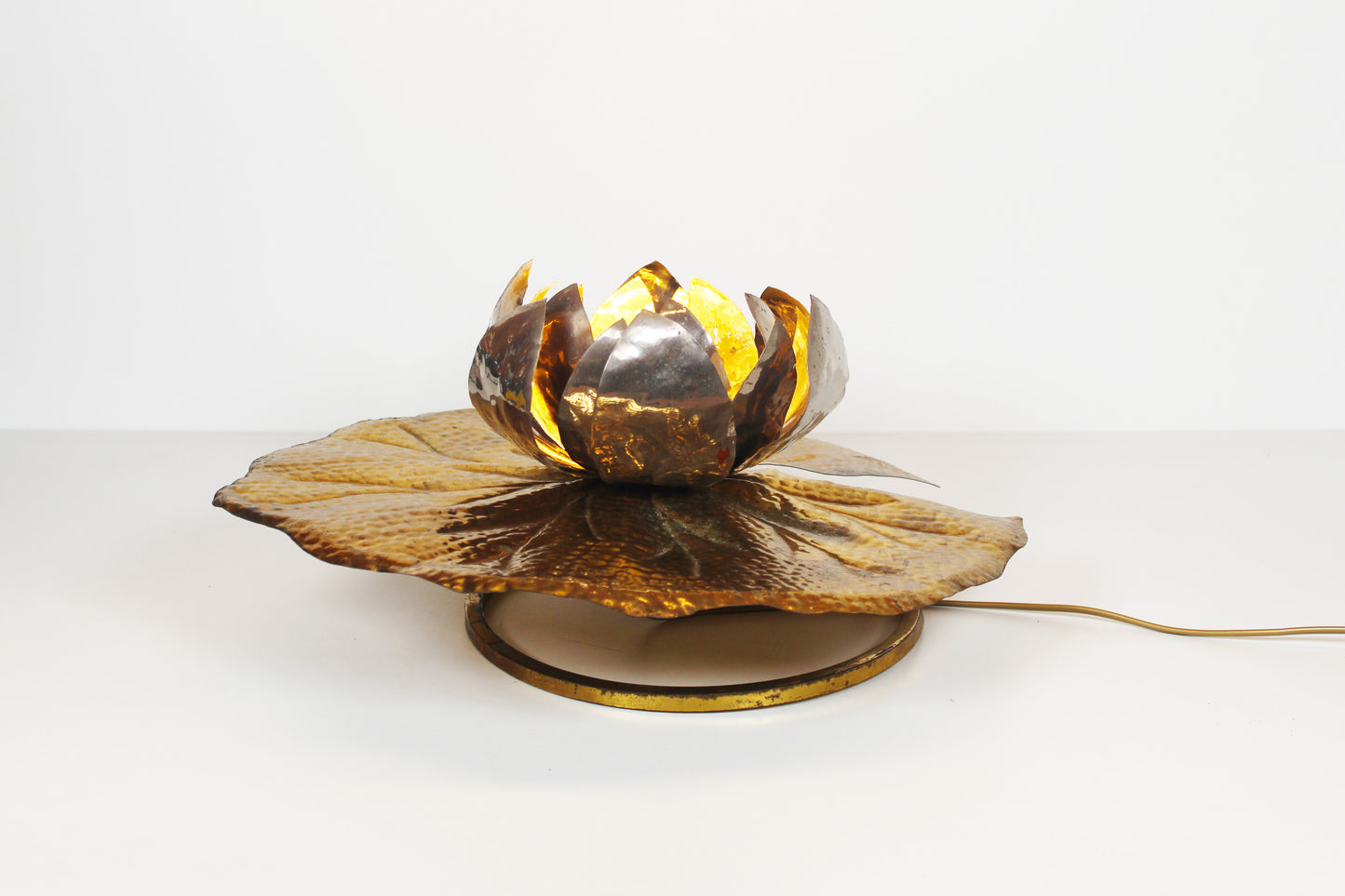Zeldzame "Waterlily" tafellamp door Tommaso Barbi voor Bottega Gadda, Italië jaren 60