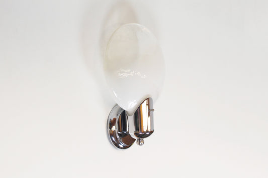 1970s wall lamp in brass and Murano glass by Kaiser Leuchten
