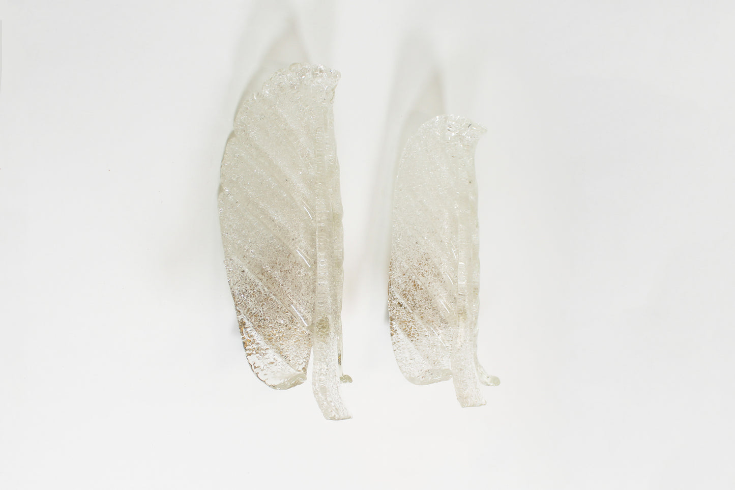 Pair large leaf-shaped wall lamps in Murano glass by Barovier & Toso