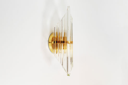 1980s wall lamp in gilded brass and crystal glass by Novaresi Milano