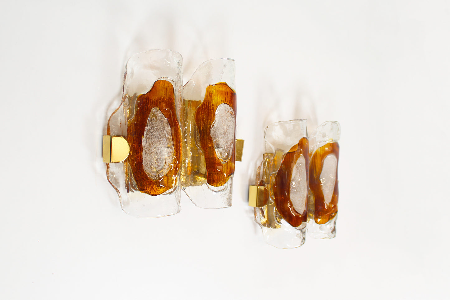 Pair of 1970s wall lamps in Murano glass by Hillebrand