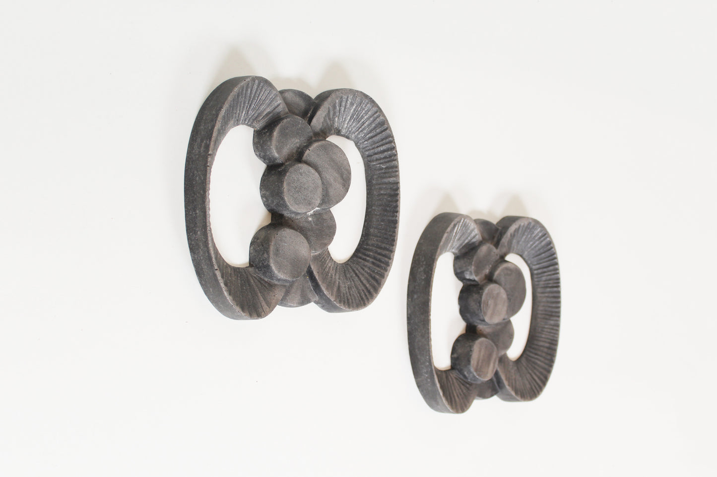 Pair of brutalist wall decoration / door handles in cast aluminium (2 pairs available)