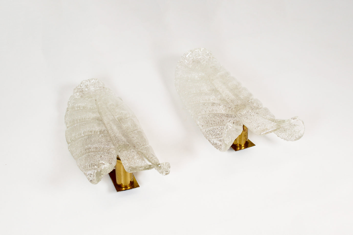 Pair large leaf-shaped wall lamps in Murano glass by Barovier & Toso