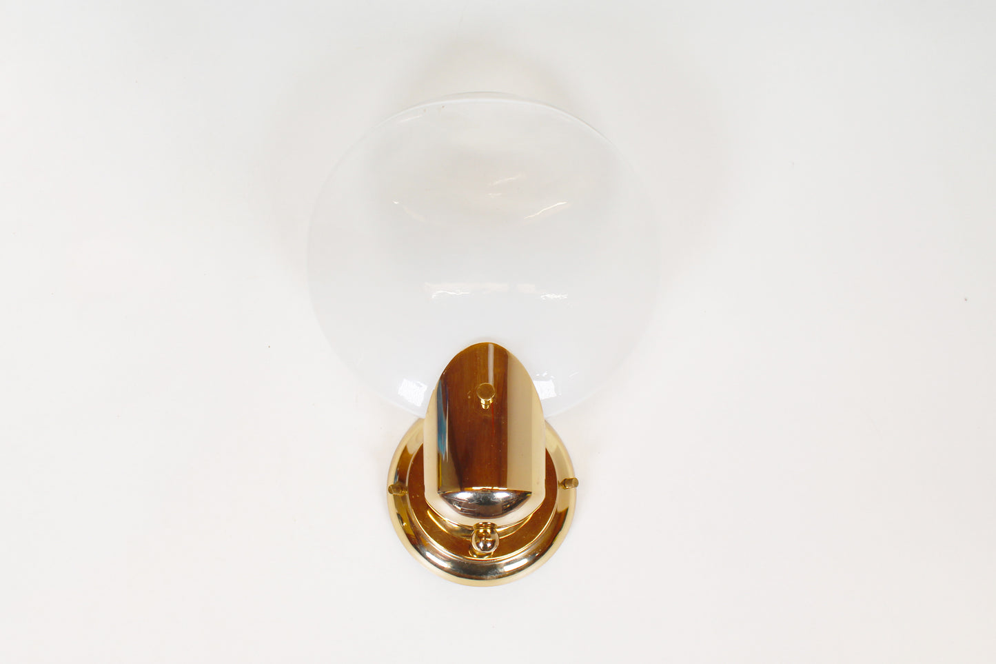 1970s wall lamp in brass and Murano glass by Kaiser Leuchten