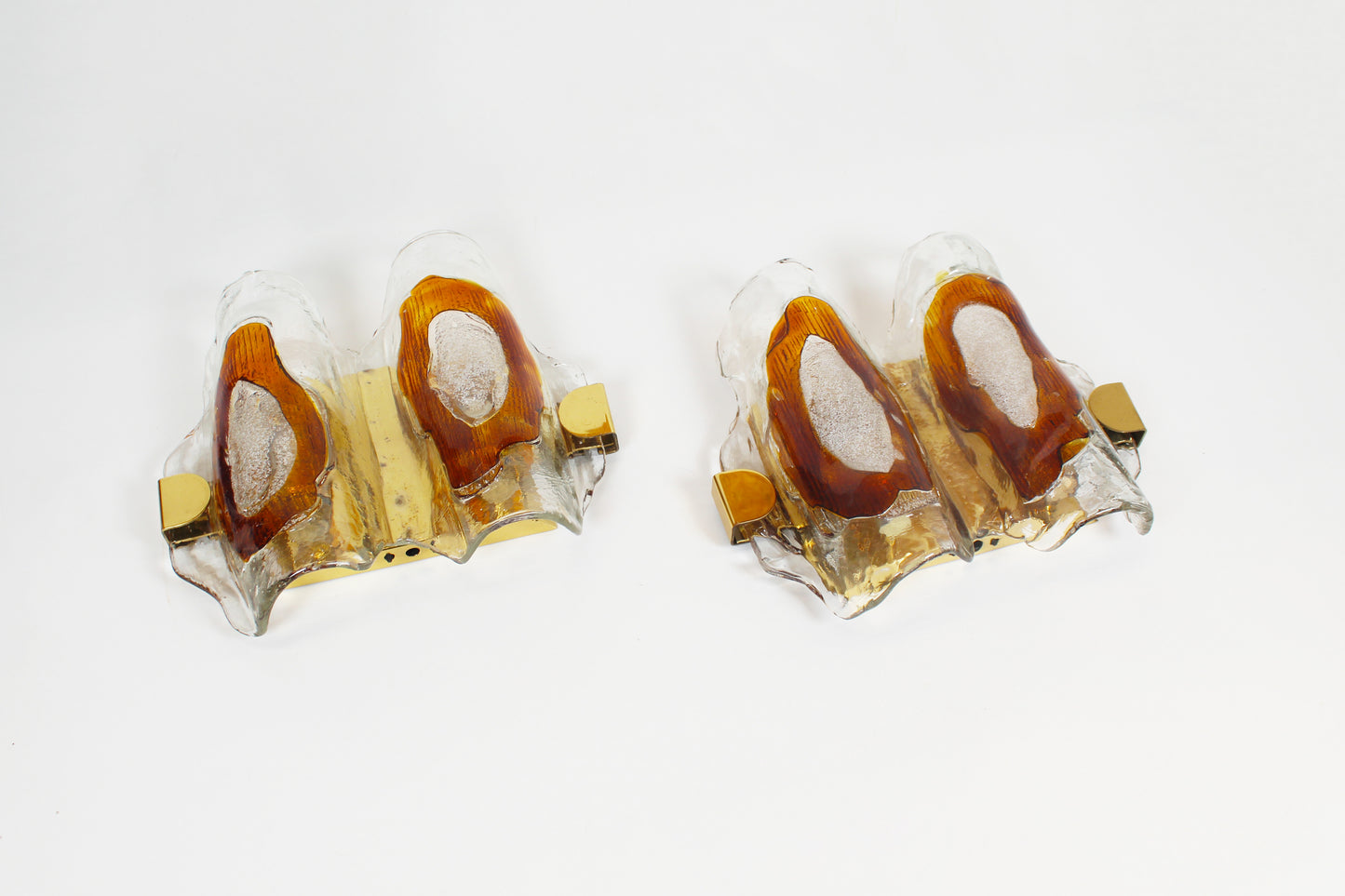 Pair of 1970s wall lamps in Murano glass by Hillebrand
