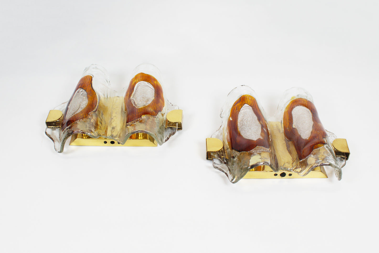 Pair of 1970s wall lamps in Murano glass by Hillebrand