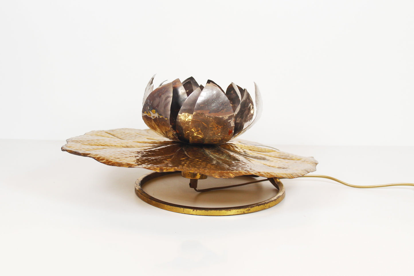 Zeldzame "Waterlily" tafellamp door Tommaso Barbi voor Bottega Gadda, Italië jaren 60