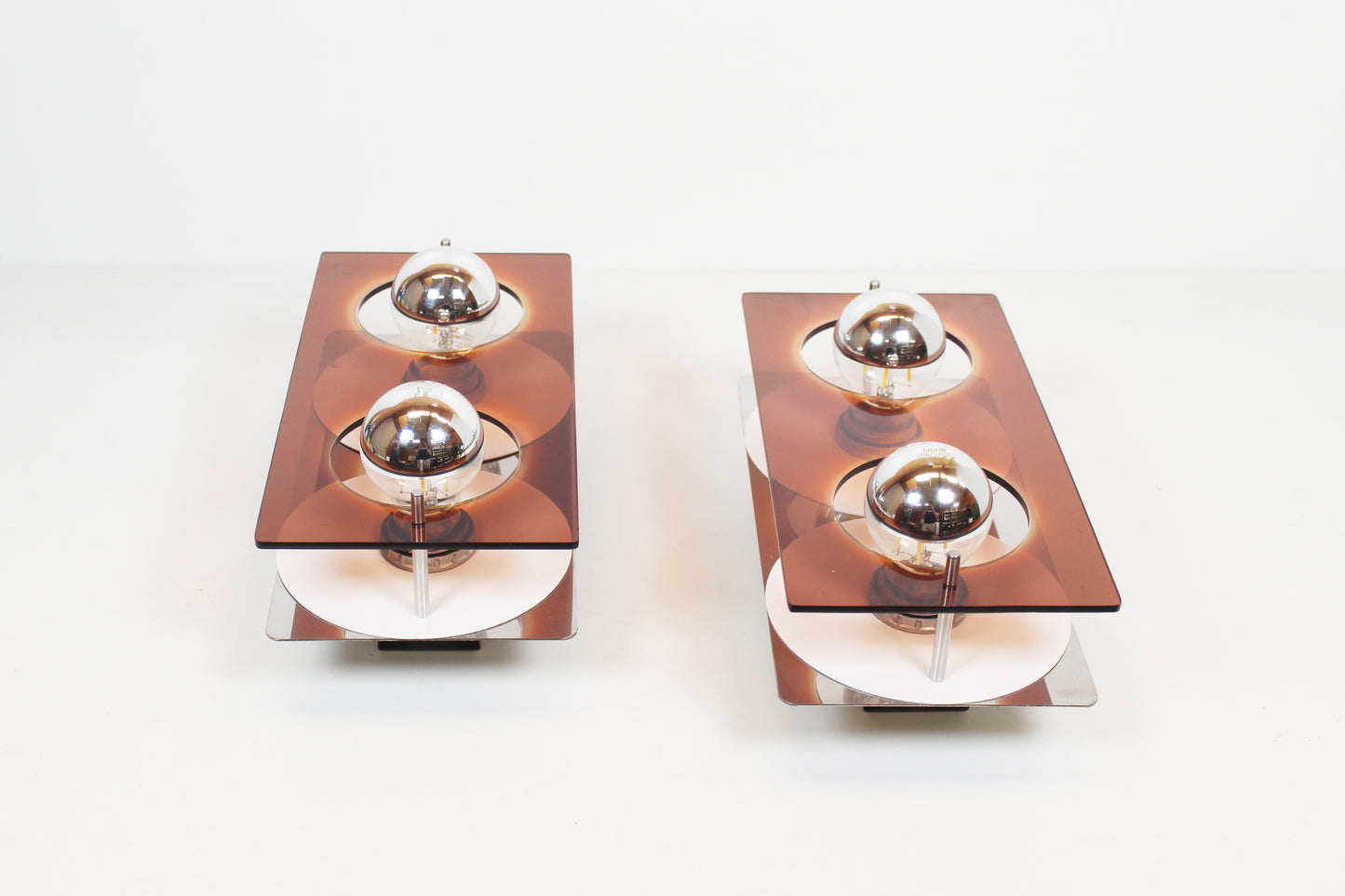 Pair of acrylic wall lamps by Jocelyne Trocmé for Galerie Oxar – Model 'Disco'