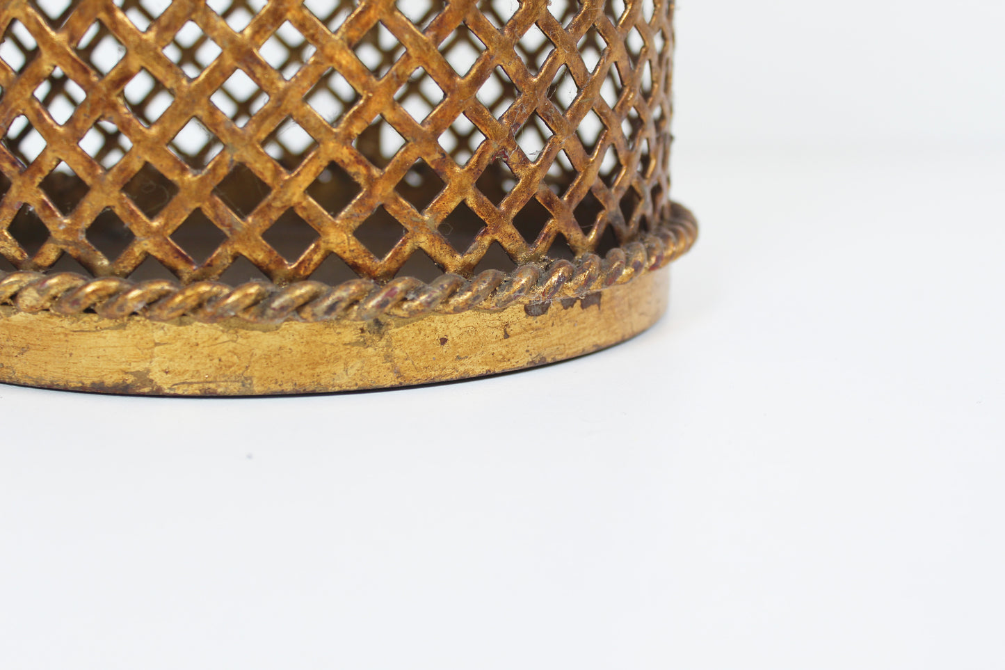 Umbrella stand in gilded metal by Li Puma Firenze