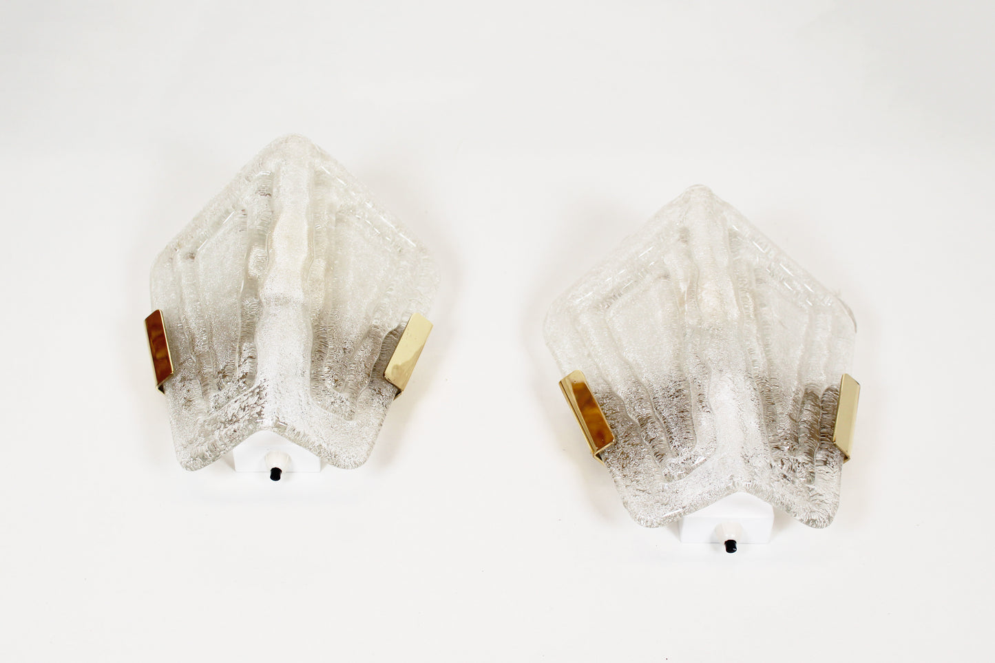 Pair of 1970s ice glass and brass wall lamps by Hillebrand