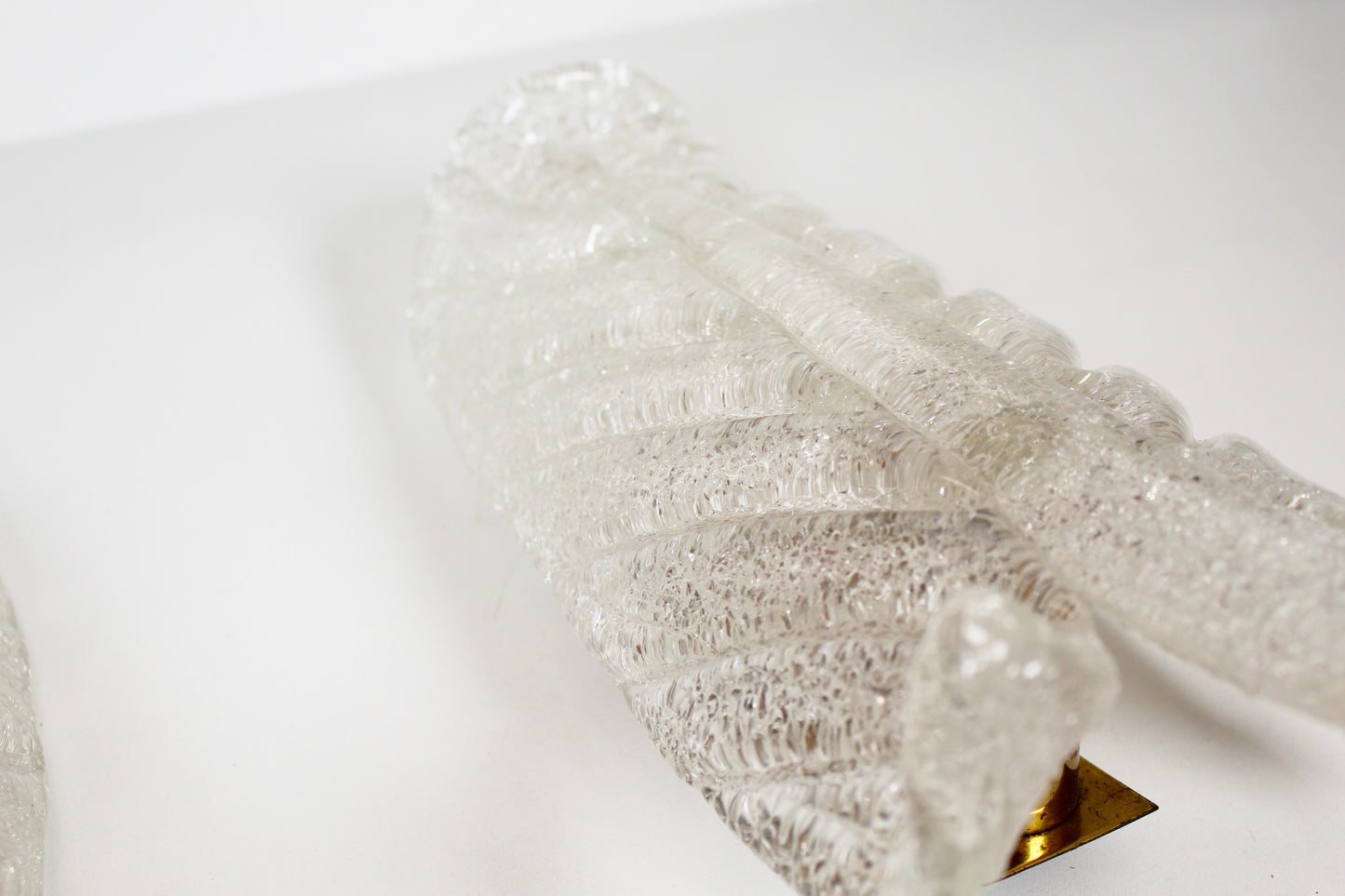 Pair large leaf-shaped wall lamps in Murano glass by Barovier & Toso