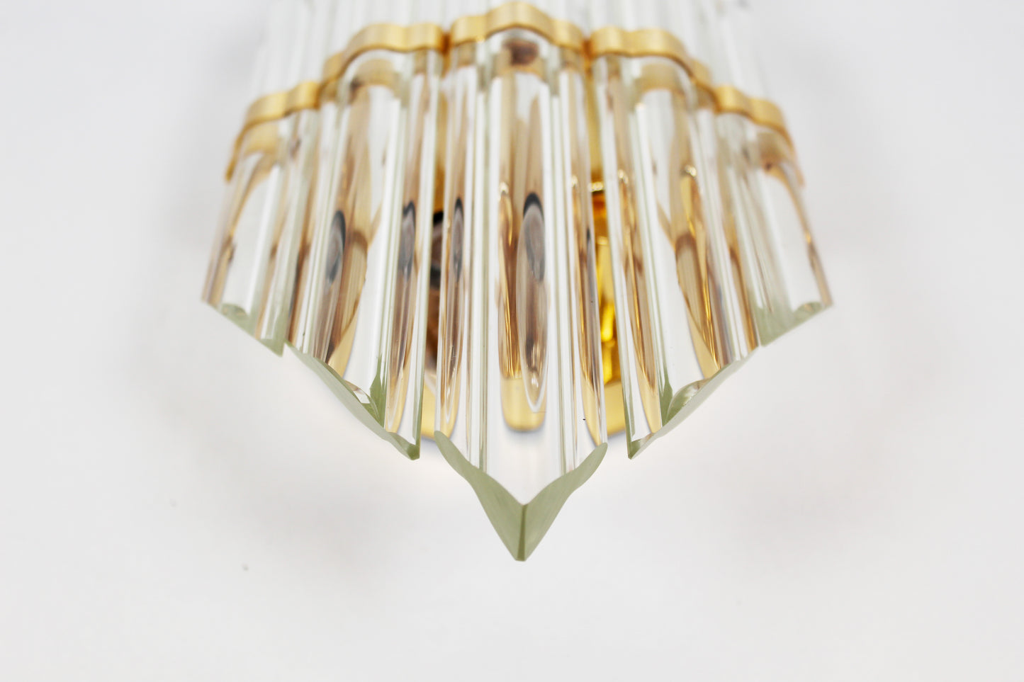 1980s wall lamp in gilded brass and crystal glass by Novaresi Milano