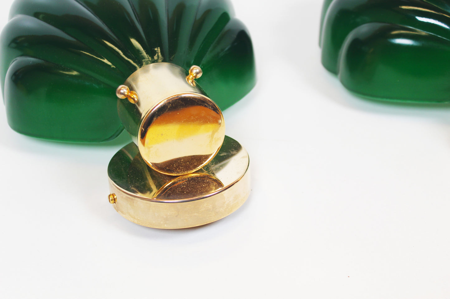 Pair of Italian 1970s wall lamps in Murano glass and brass