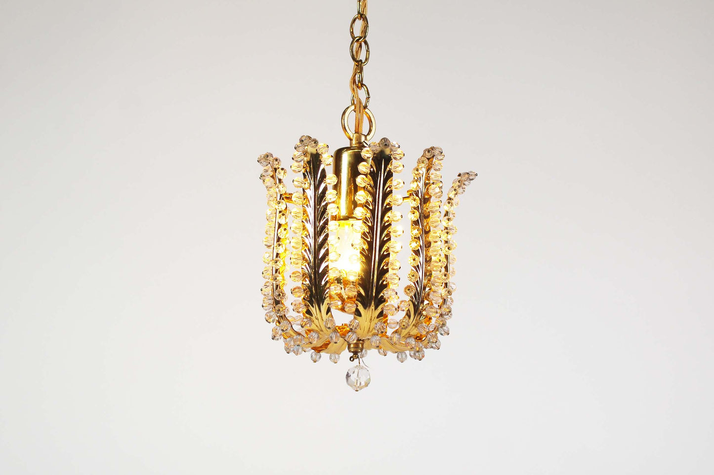 Pendant lamp in gilded brass and crystal by Palwa
