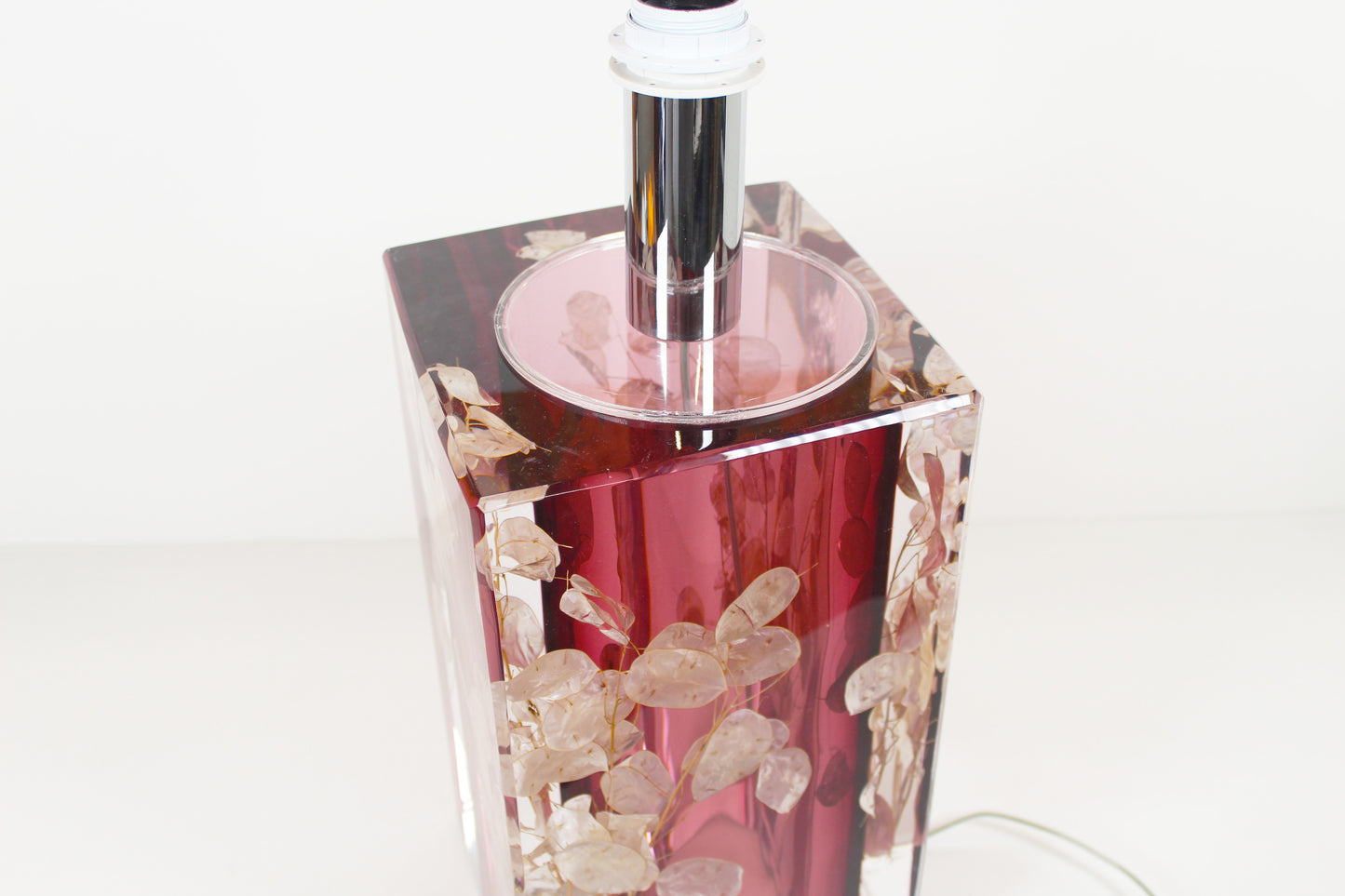 Large Italian lucite table lamp with flowers by Romeo Rega
