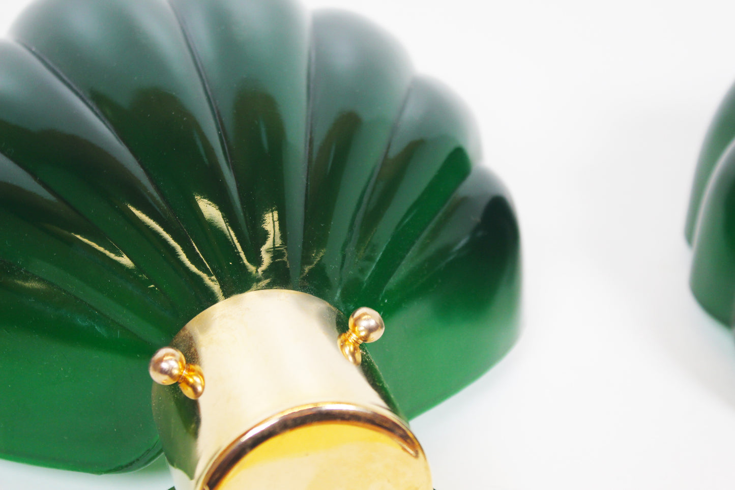 Pair of Italian 1970s wall lamps in Murano glass and brass