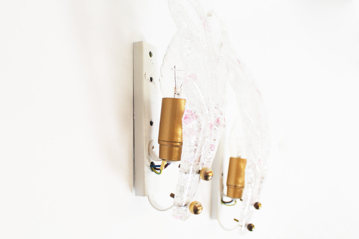 Pair of 80s Murano glass 'Foglio' wall lamps