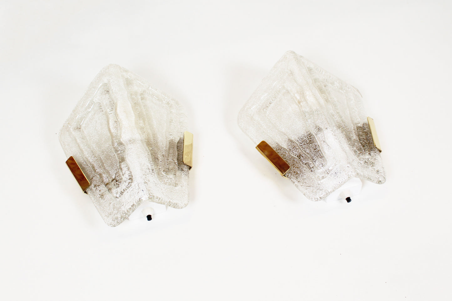 Pair of 1970s ice glass and brass wall lamps by Hillebrand