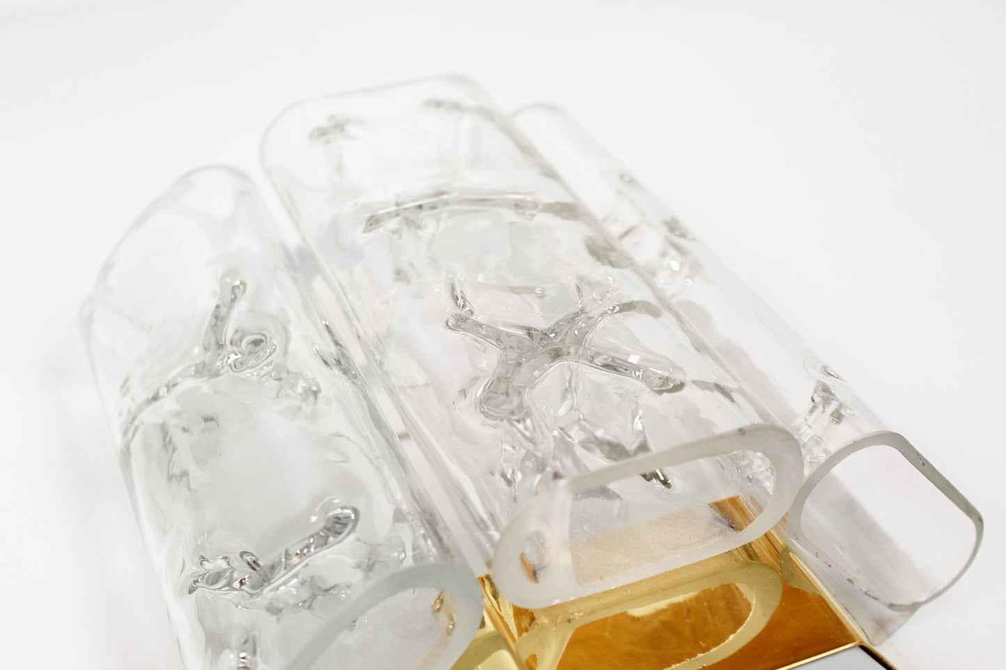 Koppel wandlampen in messing en glas door Doria Leuchten