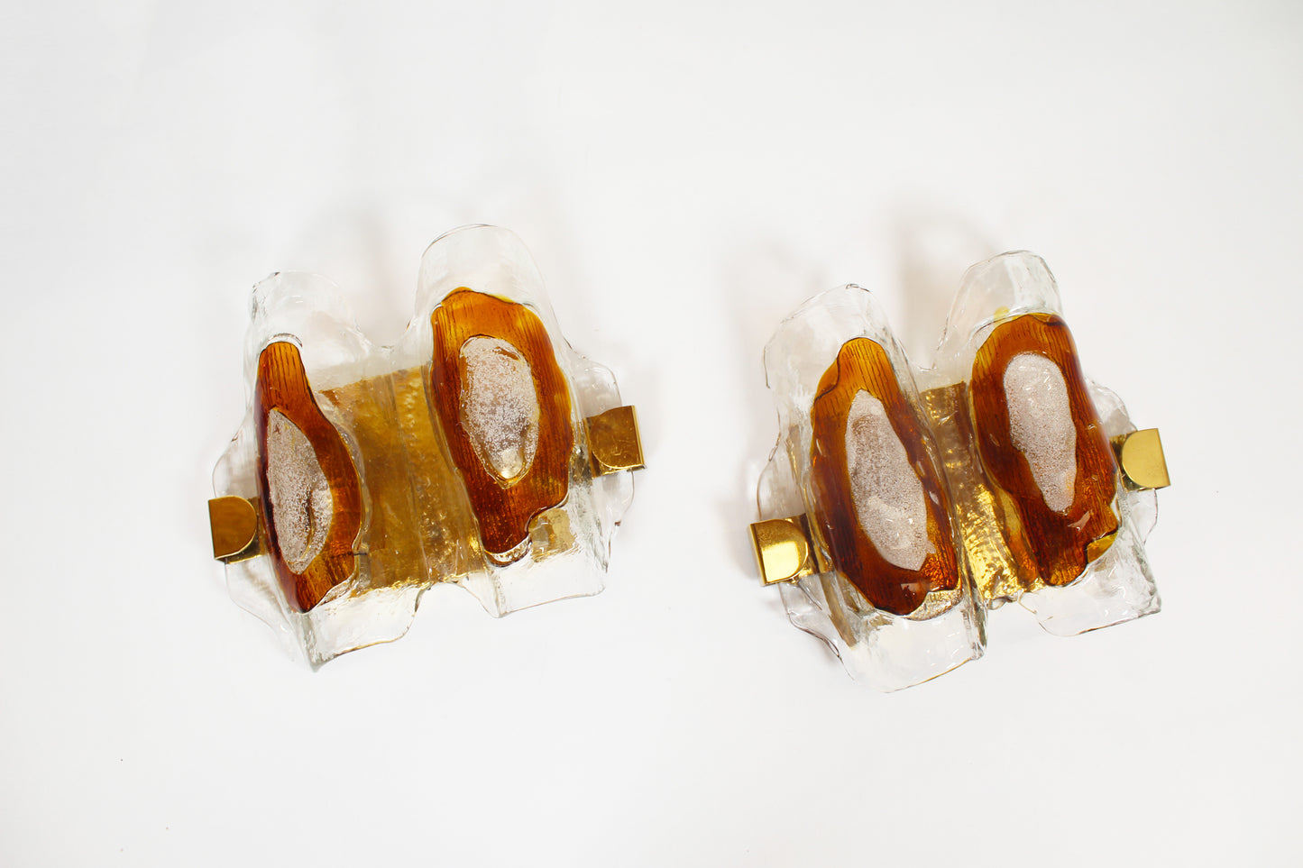 Pair of 1970s wall lamps in Murano glass by Hillebrand